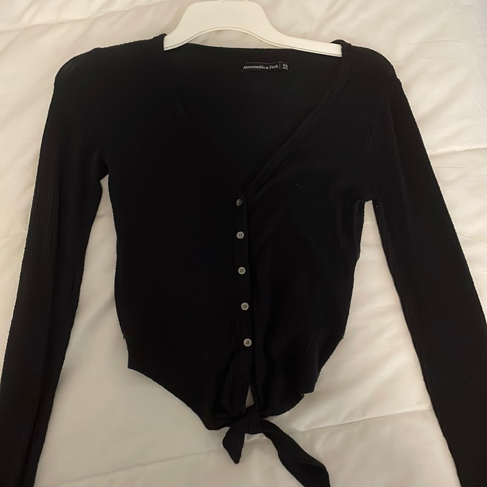 Black ribbed Abercrombie and Fitch long sleeved top.